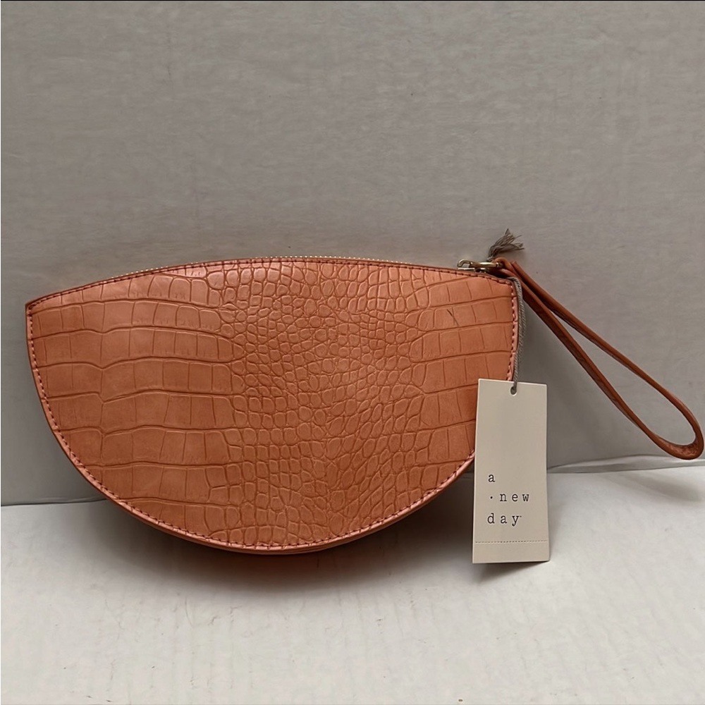 A New Day Half Circle Crocodile Wristlet - Clutch - Picture 2 of 6